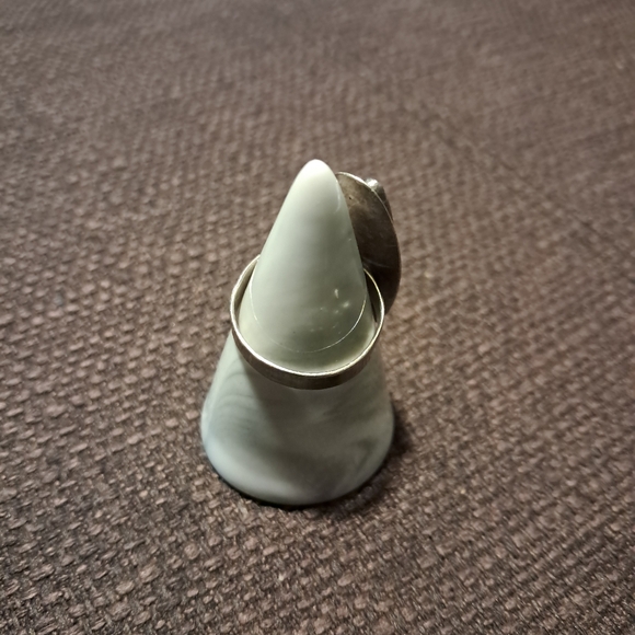 Ring 7.5 - Picture 2 of 2